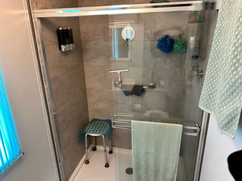 537 Chickasaw Loop a Winter Haven, FL Mobile or Manufactured Home for Sale